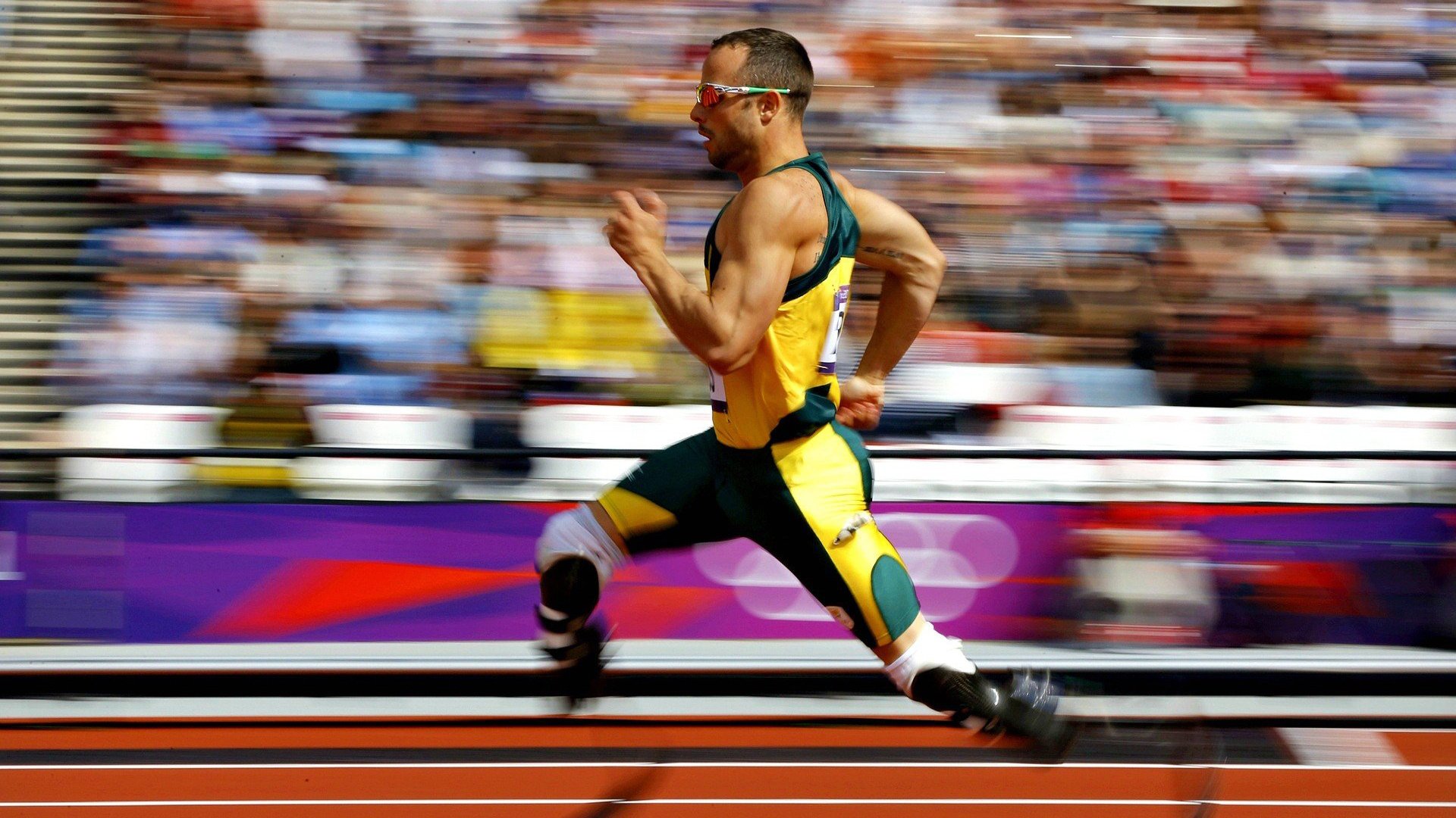 意甲赛季揭幕战:那不勒斯对阵AC米兰