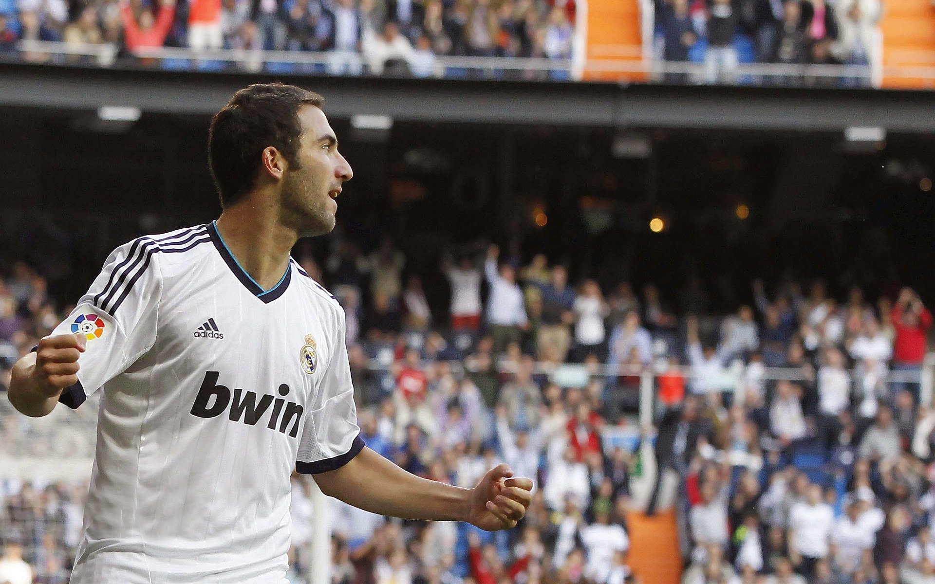 爱游戏综合娱乐-伊利亚·哈伦赛后感谢团队支持